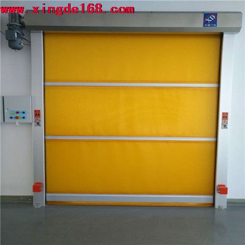 用小竅門(mén)選擇實(shí)力好的快速工業(yè)卷簾門(mén)廠(chǎng)家?