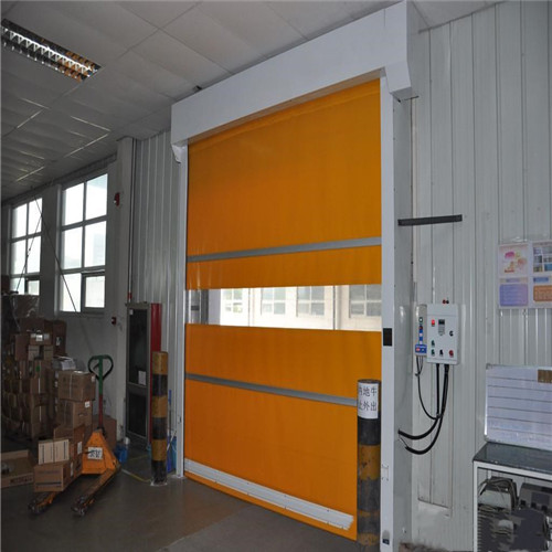 東莞塘廈東莞智富五金制品有限公司，PVC軟門簾安裝